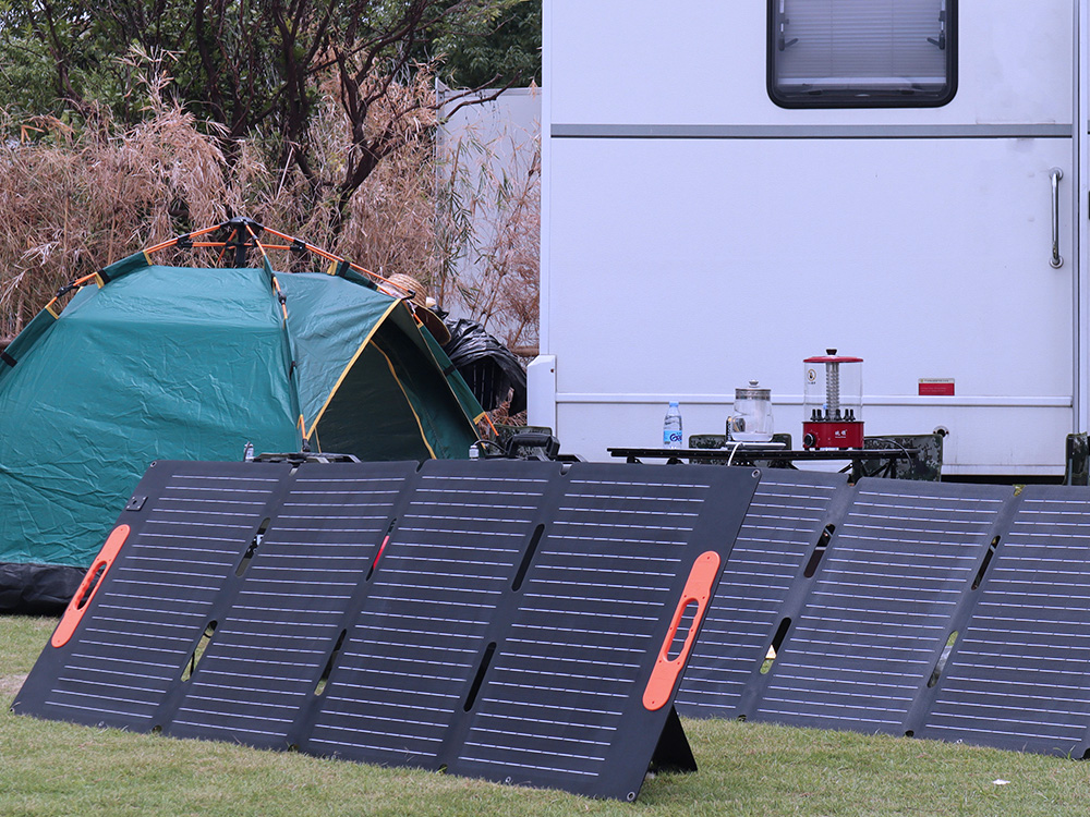 Folding Solar Panels – A Portable Green Technology